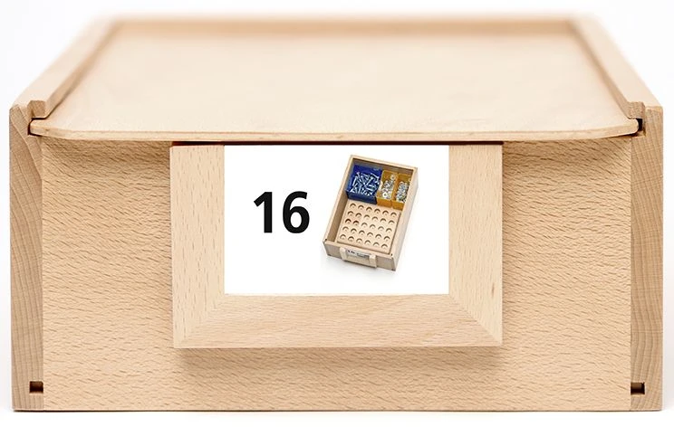 Strukturierte Arbeitskiste frontal